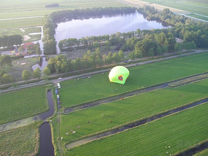Ballonvlucht 24 mei 2007 (33).JPG